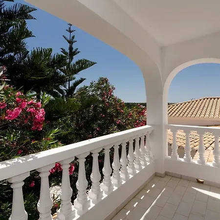 Do Monte Villa
